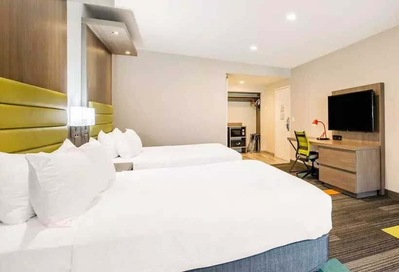 هتل Rodeway Inn Near Melrose Ave