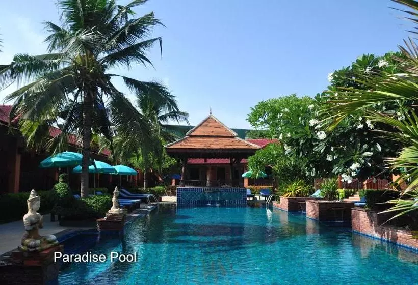 호텔 Sabai Resort Pattaya