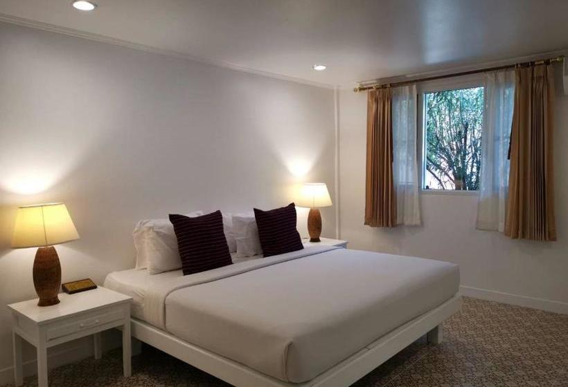 酒店 Sabai Resort Pattaya