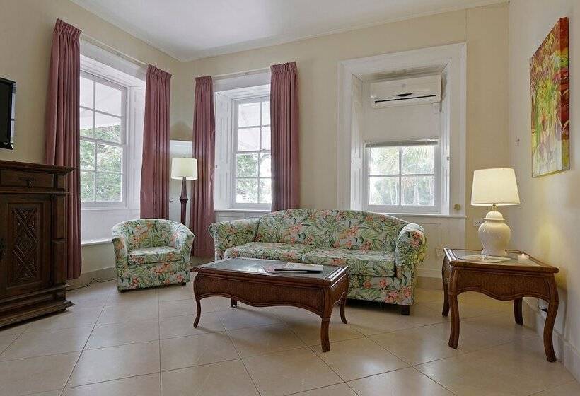 هتل Southern Palms Beach Club