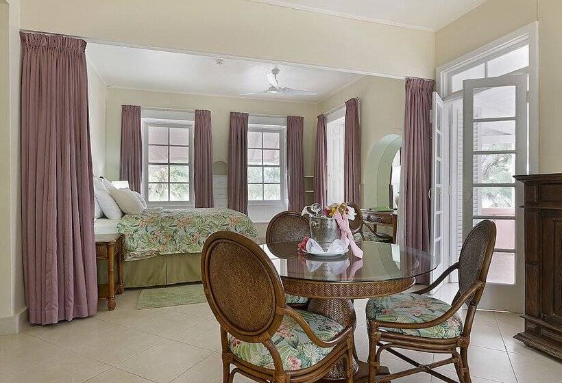 هتل Southern Palms Beach Club