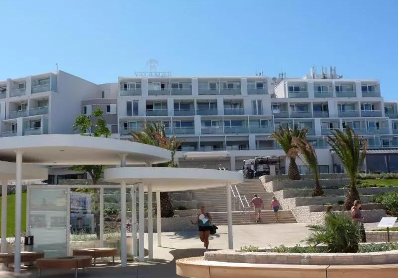 هتل Isabella Island Resort Valamar Collection