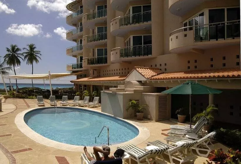 استراحتگاه Accra Beach Hotel & Spa