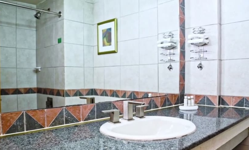 استراحتگاه Accra Beach Hotel & Spa