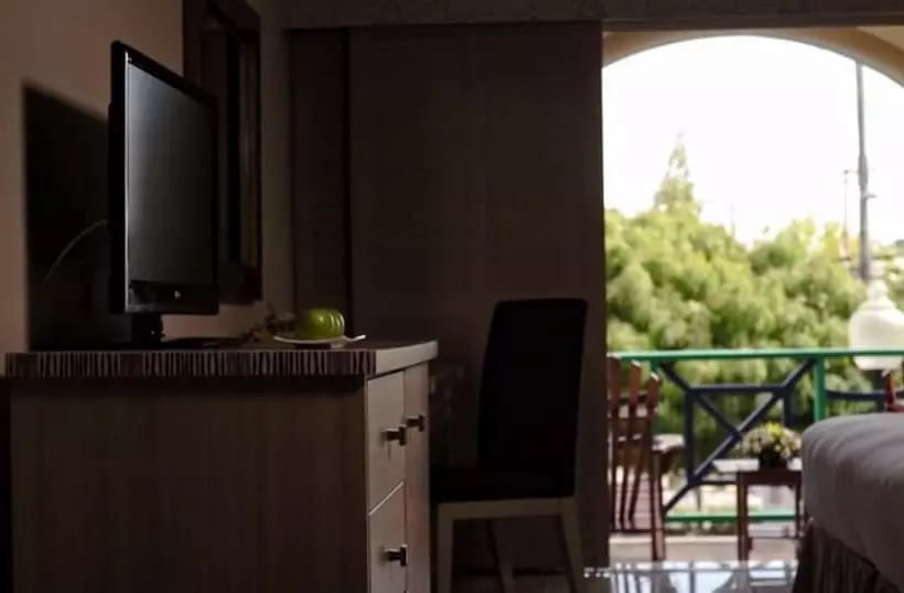 استراحتگاه Accra Beach Hotel & Spa