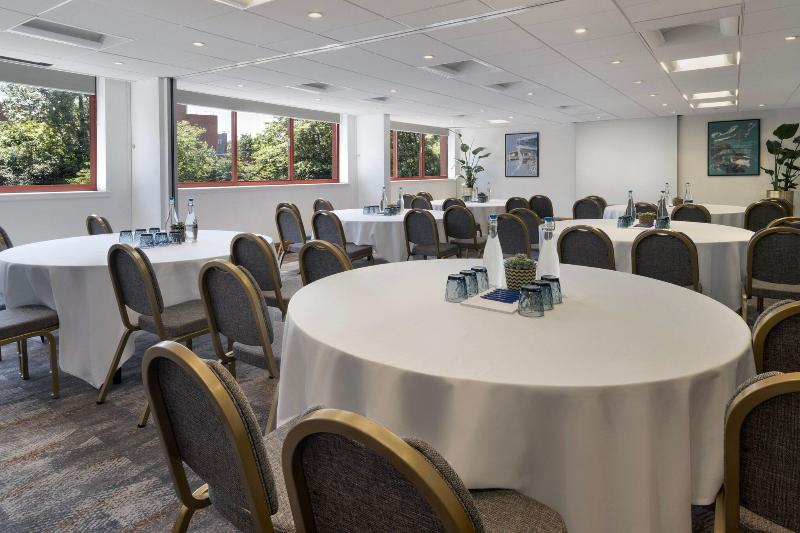 Delta Hotels By Marriott Swindon