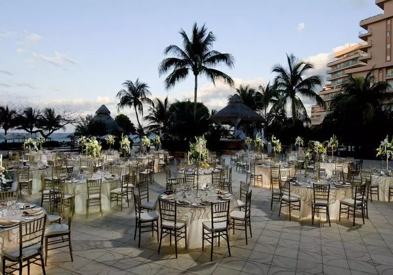 Szálloda Grand Fiesta Americana Coral Beach Cancun - All Inclusive