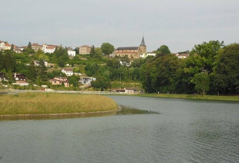 فندق Hôtel Aster Restaurant Aux Arcades