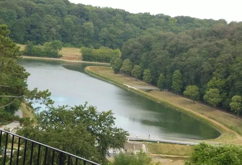 호텔 Hôtel Aster Restaurant Aux Arcades