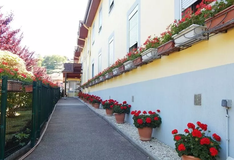 호텔 Hôtel Aster Restaurant Aux Arcades