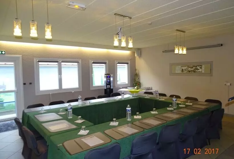 호텔 Hôtel Aster Restaurant Aux Arcades