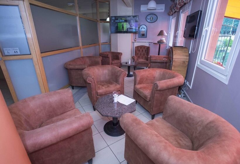 فندق Hôtel Aster Restaurant Aux Arcades