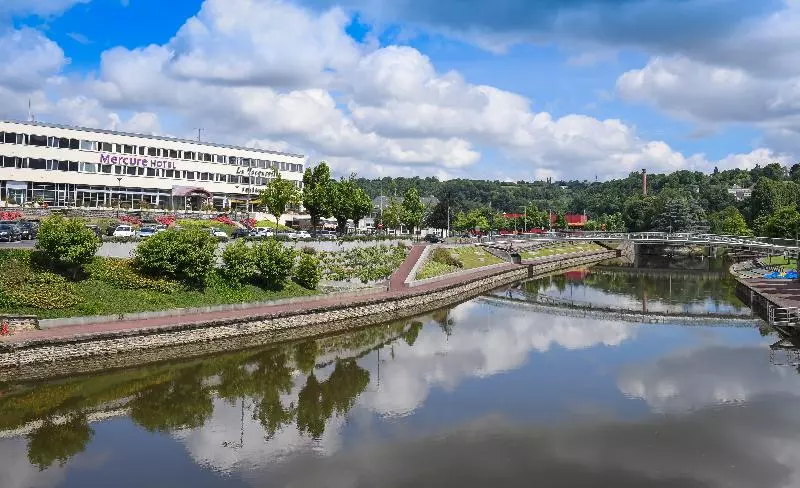 호텔 Hôtel Mercure Saintlô Centre