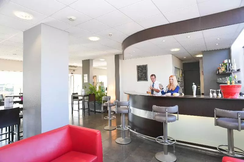 호텔 Hôtel Mercure Saintlô Centre