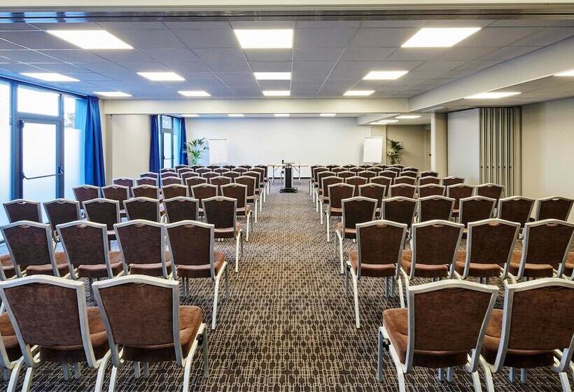 هتل Ibis Styles Evry Lisses