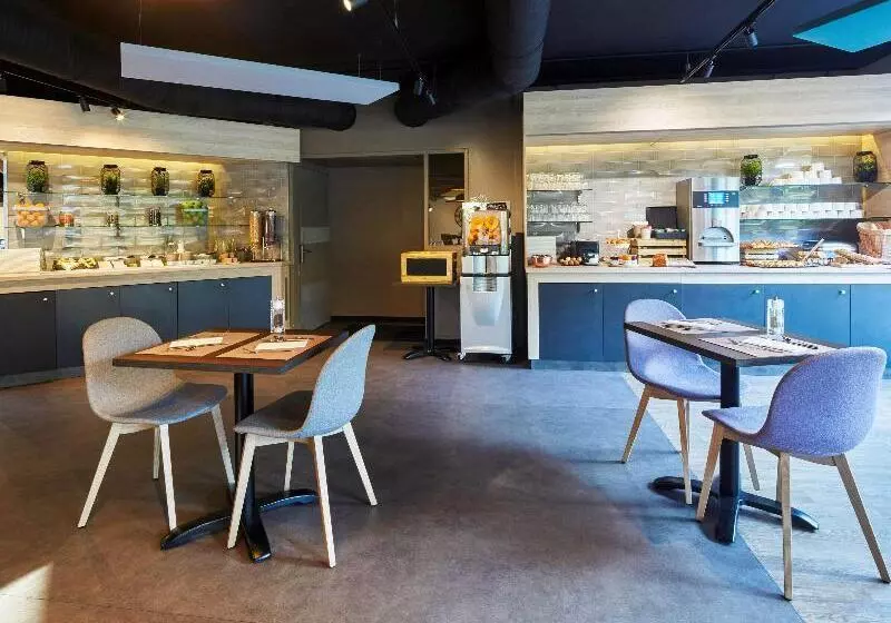 ホテル Ibis Styles Evry Lisses