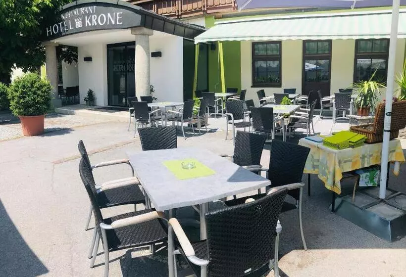 ホテル Krone