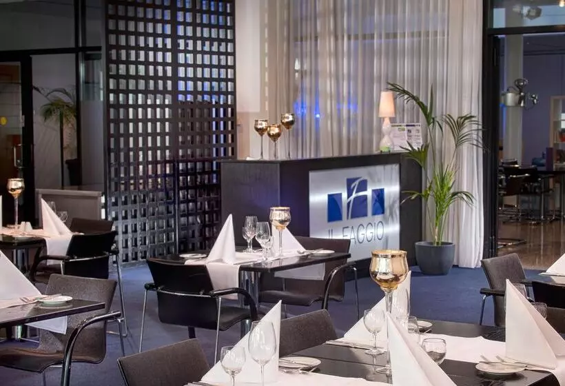 هتل Holiday Inn Berlin City West, An Ihg