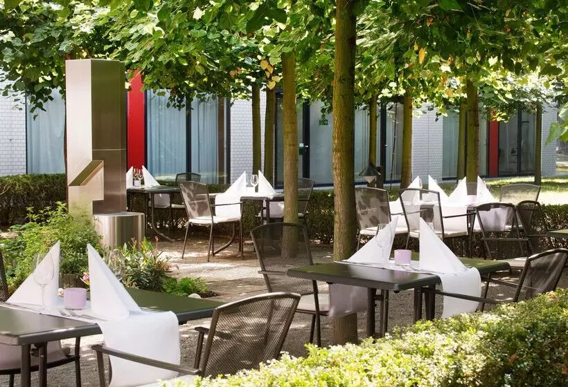 هتل Holiday Inn Berlin City West, An Ihg