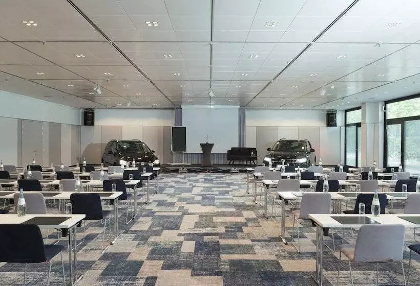 هتل Holiday Inn Berlin City West, An Ihg