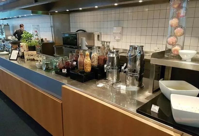 هتل Holiday Inn Berlin City West, An Ihg