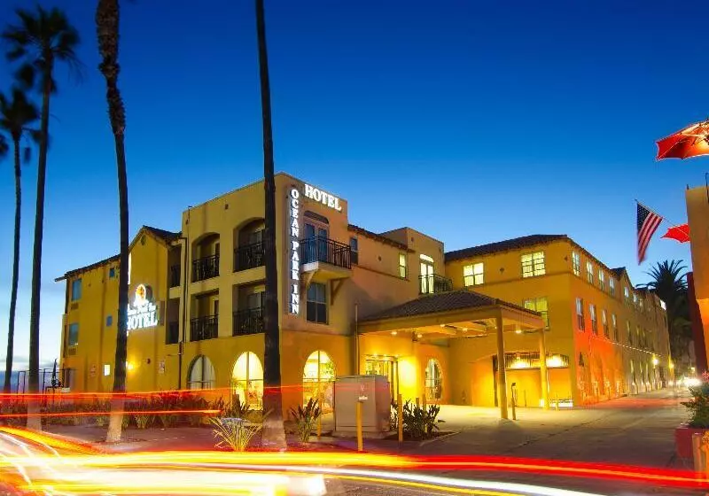 בית מלון כפרי Ocean Park Inn