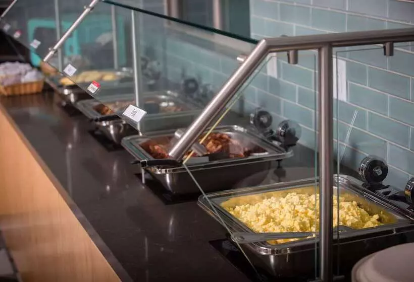 בית מלון כפרי Ocean Park Inn