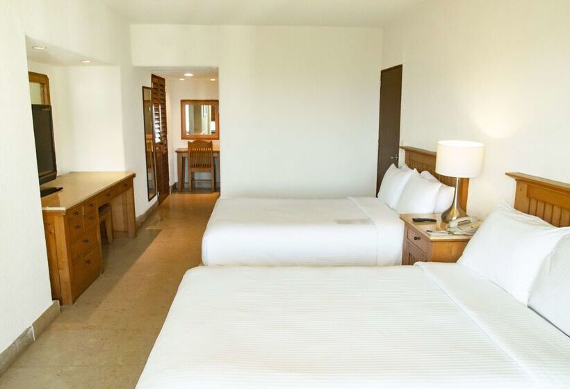 استراحتگاه Emporio Ixtapa With Optional All Inclusive