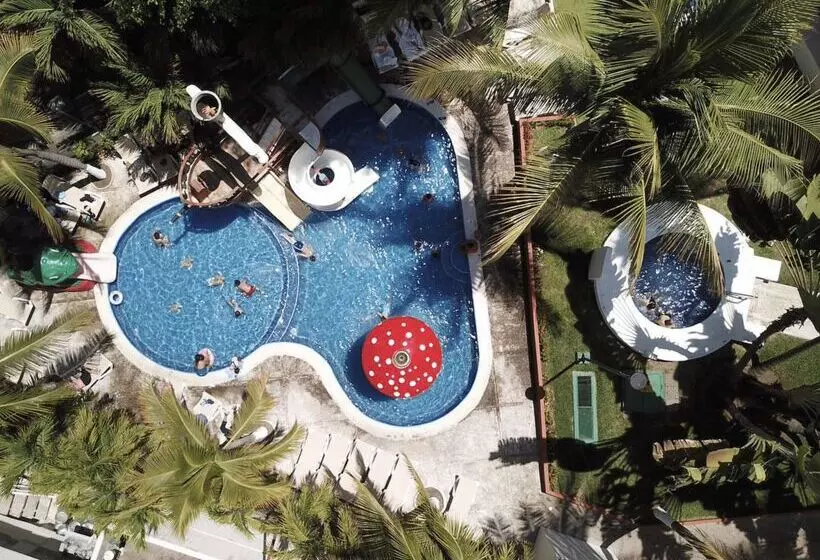 Resort Emporio Ixtapa   With Optional All Inclusive