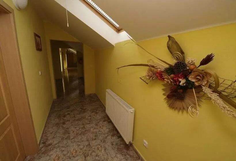 Holiday Hotel Macocha