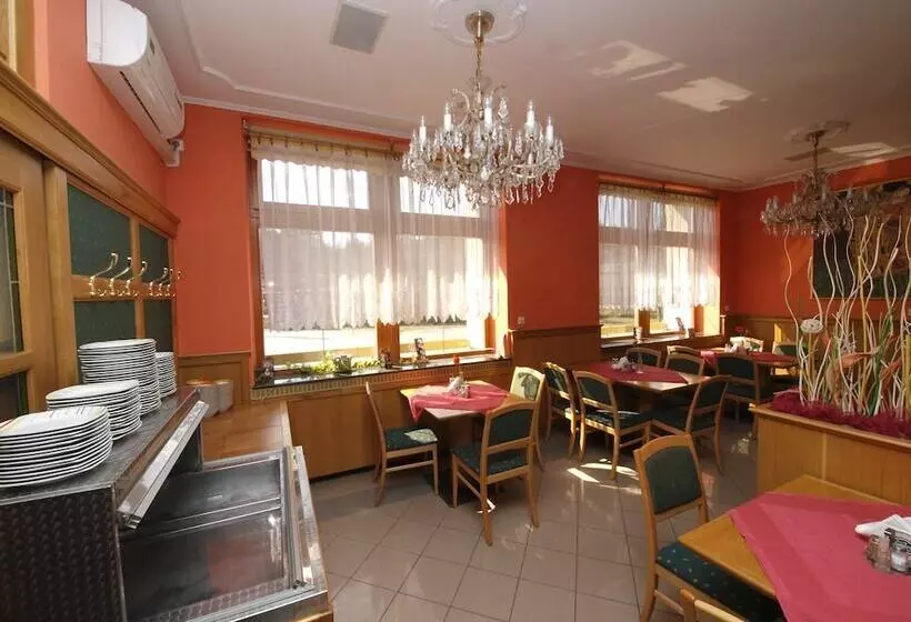 Holiday Hotel Macocha