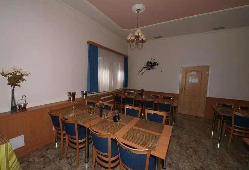 Holiday Hotel Macocha