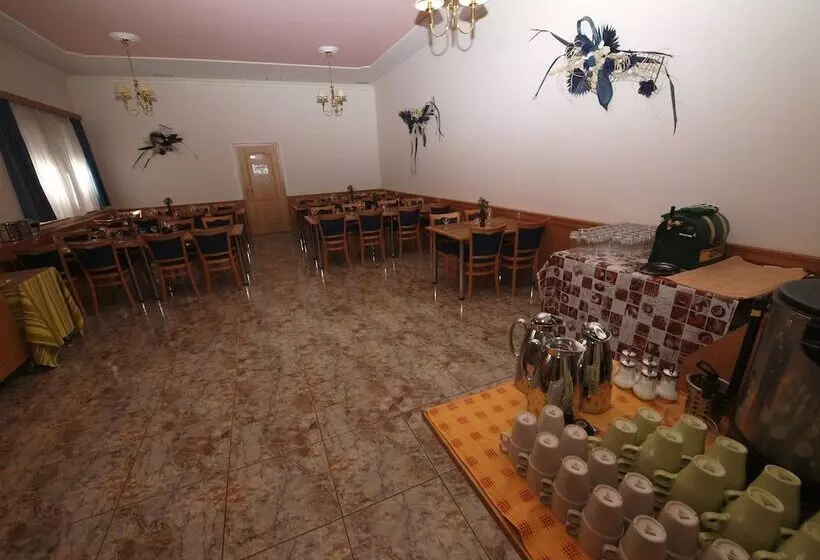 Holiday Hotel Macocha