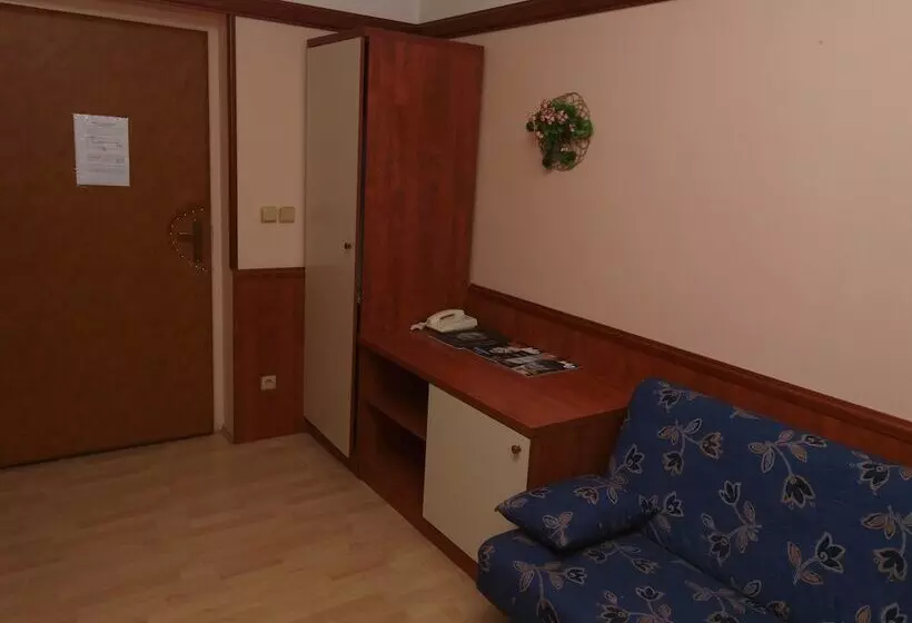 Holiday Hotel Macocha