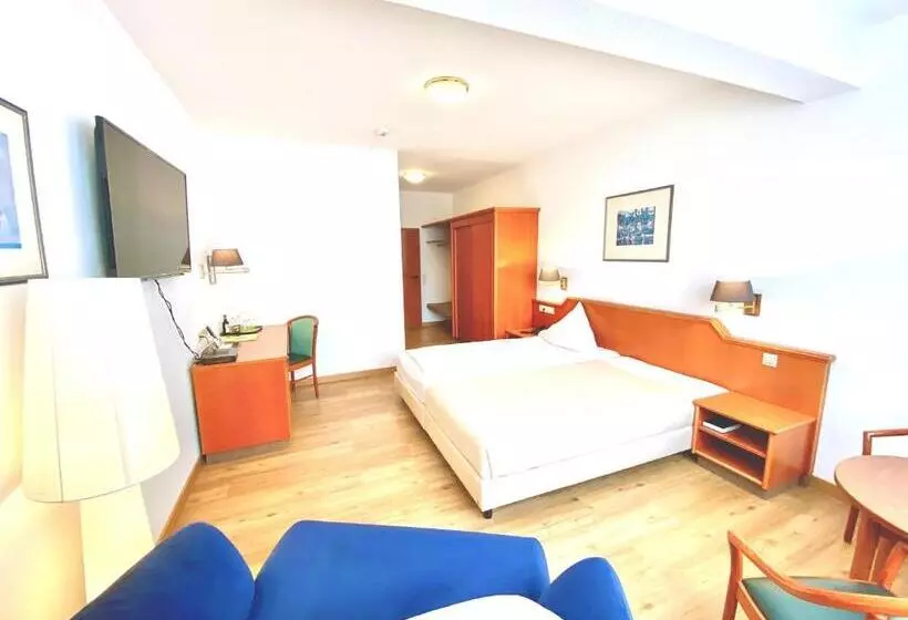 ホテル Garni Rebgarten