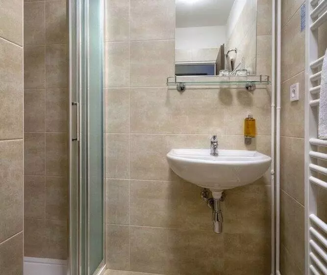 בית מלון כפרי Harmony