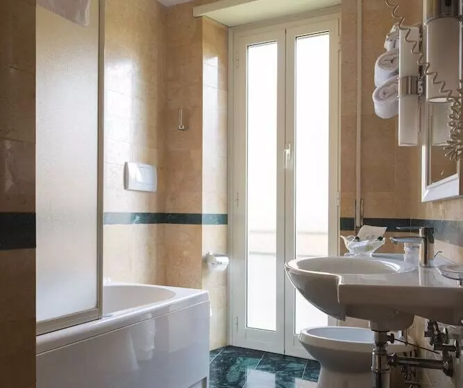 Santa Costanza By Omnia Hotels