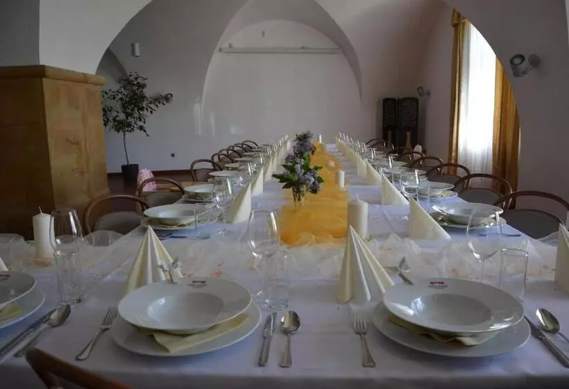 酒店 Zámek Velká Bystřice