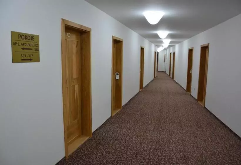 酒店 Zámek Velká Bystřice