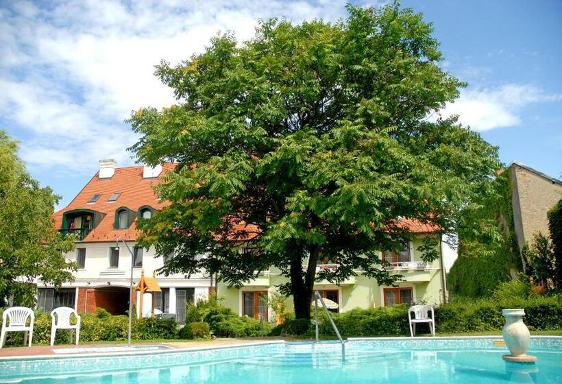 Abbázia Club Hotel Kék