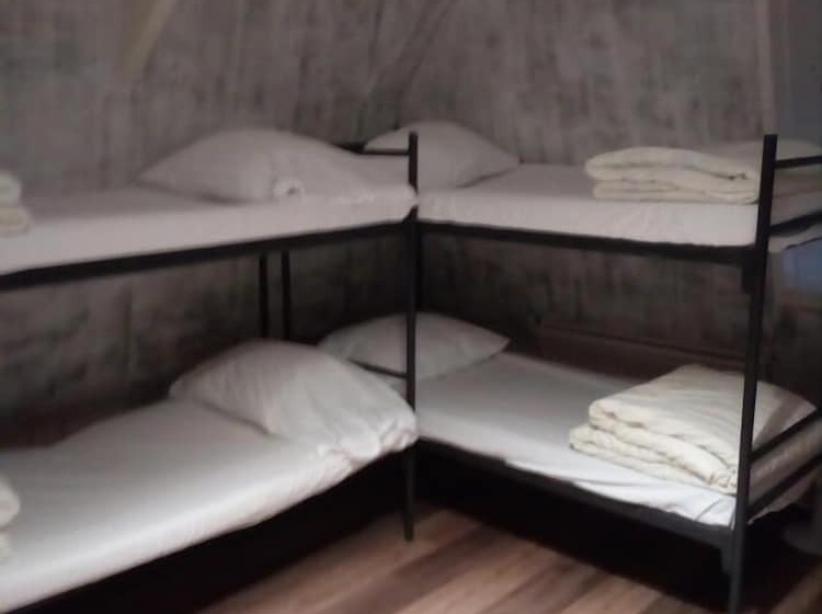 Albergue Limehome Amsterdam Leidsekruisstraat