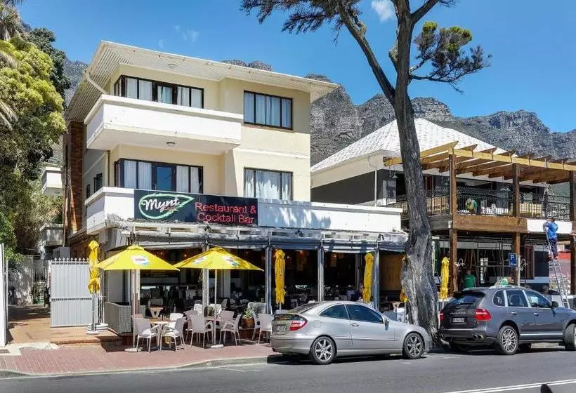 Отель Place On The Bay