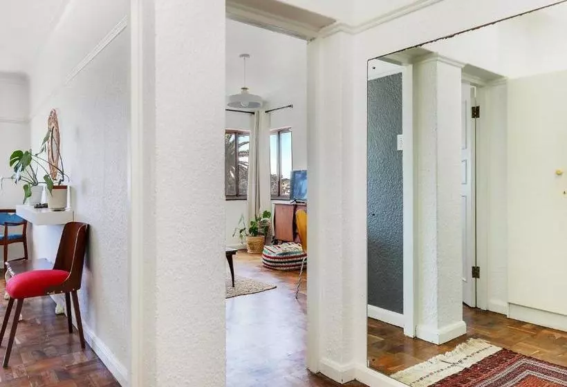 Отель Place On The Bay