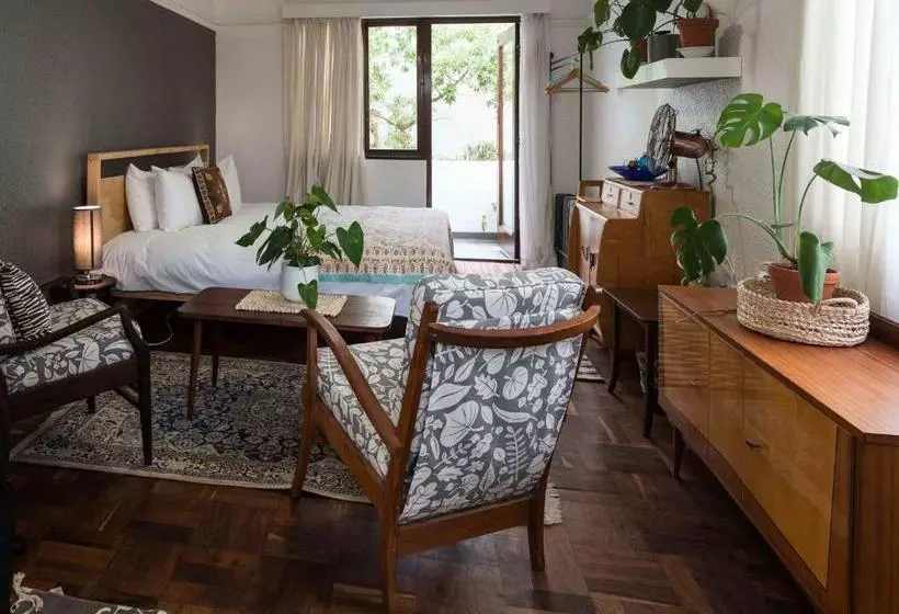 Отель Place On The Bay