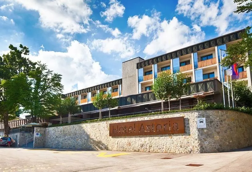 Hotel Astoria Superior