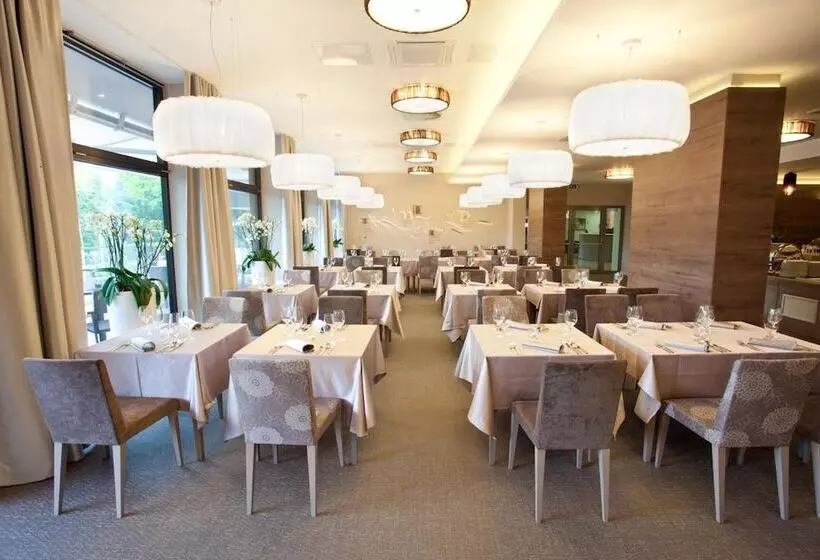 Hotel Astoria Superior