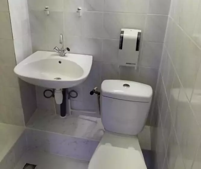 Отель Ben Centre