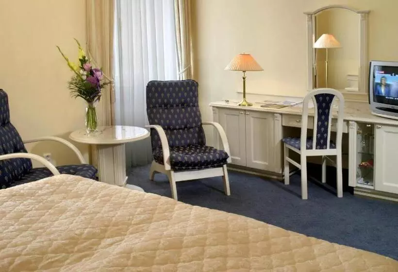 Ensana Hotel Pacifik