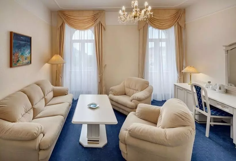 Ensana Hotel Pacifik