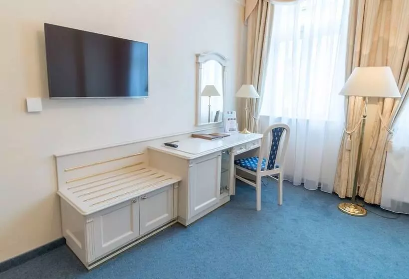 Ensana Hotel Pacifik